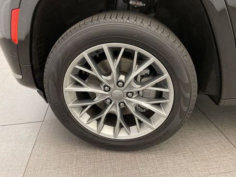 Certified 2023 Jeep Grand Cherokee L Summit w/ Luxury Tech Group V RWD image 10