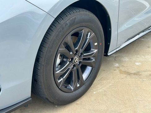 Certified 2026 Toyota Sienna XSE image 9