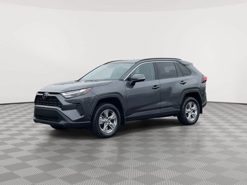 Used 2023 Toyota RAV4 XLE image 4