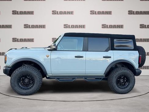 Used 2023 Ford Bronco Badlands AWD/4WD image 2