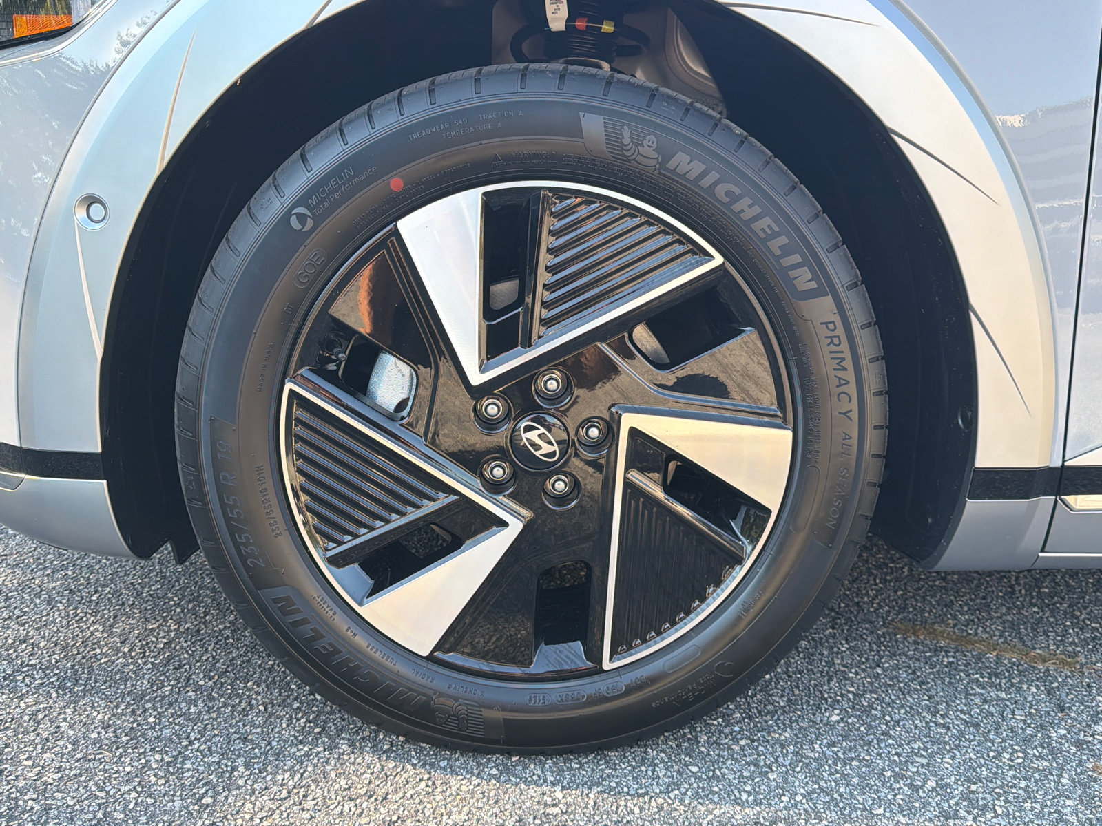 New 2027 Hyundai Ioniq 5 Limited RWD image 9