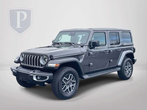 New 2026 Jeep Wrangler Unlimited Sahara AWD/4WD image 4