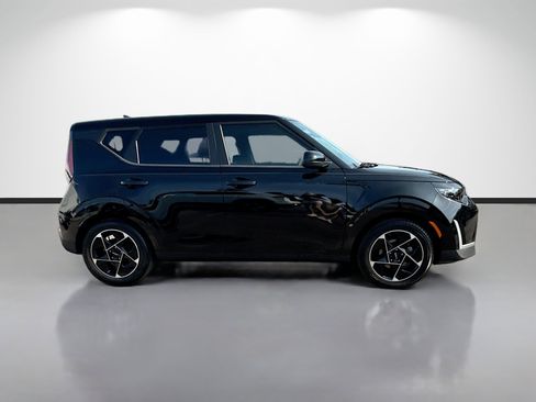 Used 2023 Kia Soul EX FWD image 6