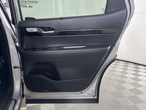 Used 2021 Hyundai Palisade Limited FWD image 30