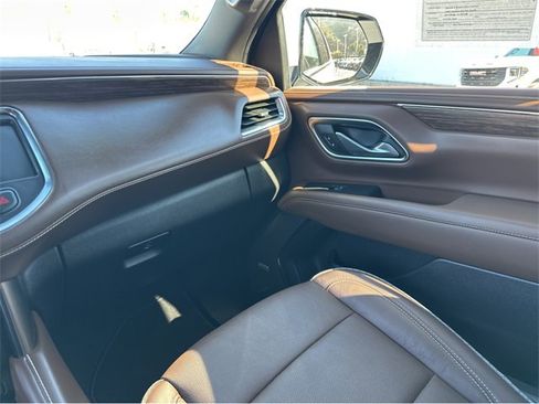 Certified 2024 Chevrolet Tahoe High Country w/ Advanced Technology Package image 27