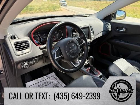 Used 2020 Jeep Compass Trailhawk w/ Cold Weather Group AWD/4WD image 15