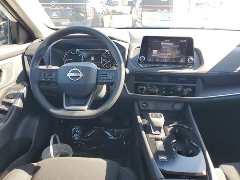 New 2026 Nissan Rogue S image 7