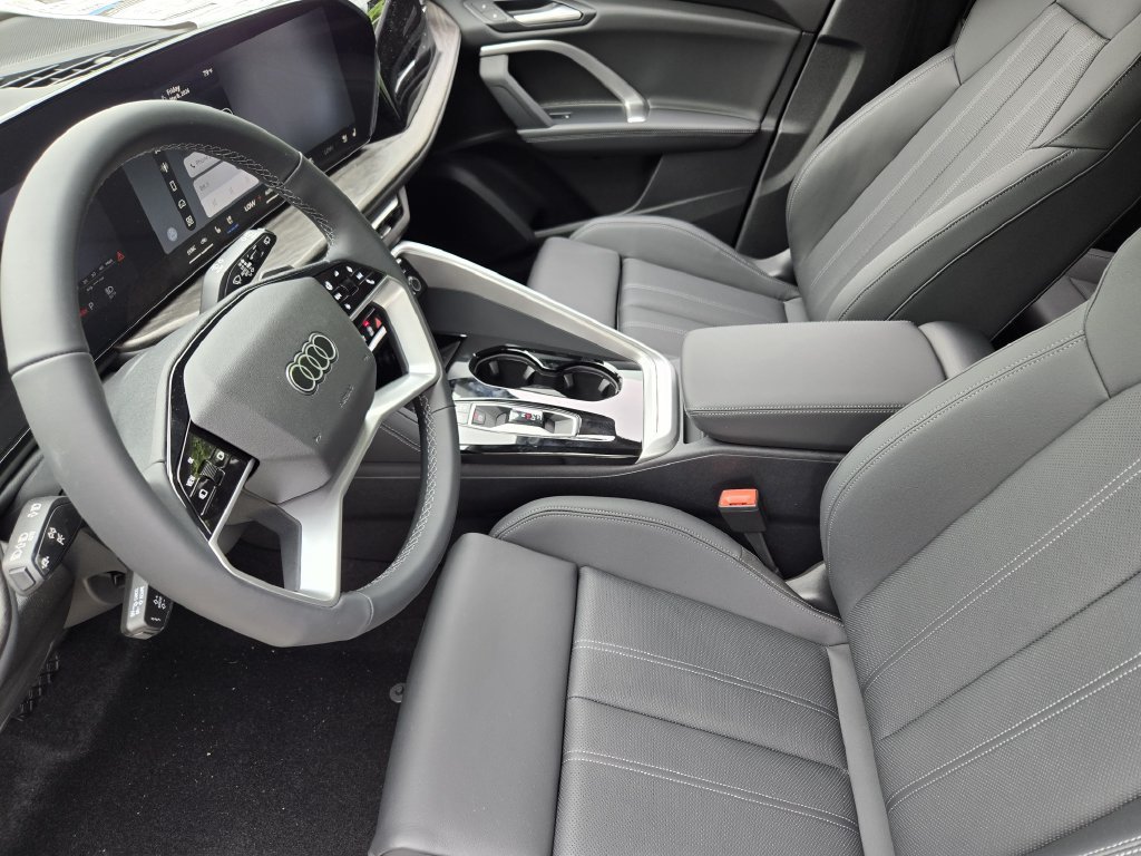 Used 2026 Audi Q5 Premium Plus w/ Premium Plus AWD/4WD image 17