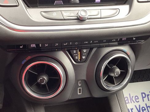 Used 2019 Chevrolet Blazer LT image 35