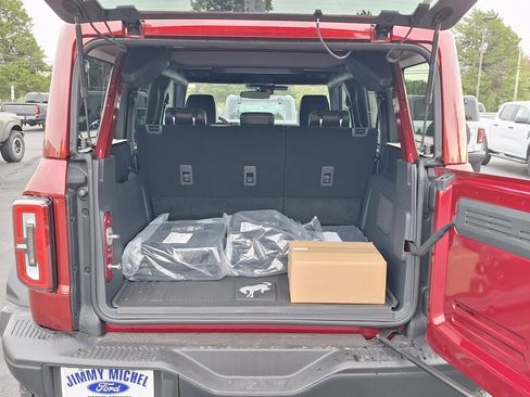 New 2025 Ford Bronco Badlands w/ Sasquatch Package image 25