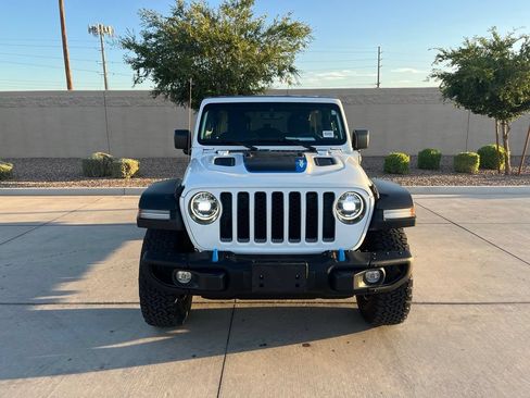 Used 2022 Jeep Wrangler Unlimited Rubicon 4xe w/ Steel Bumper Group AWD/4WD image 3