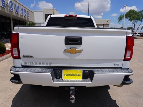 Used 2018 Chevrolet Silverado 1500 LTZ AWD/4WD image 5