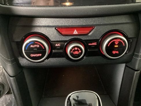 Certified 2022 Subaru Impreza 2.0i Limited image 23