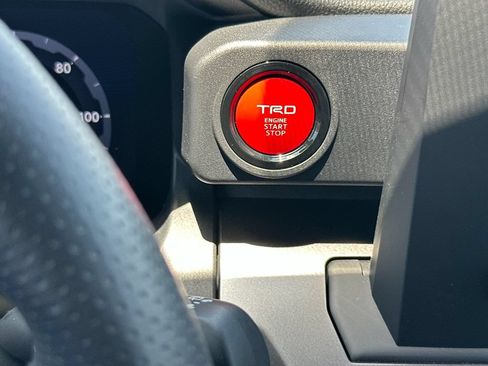 Certified 2025 Toyota 4Runner TRD Sport AWD/4WD image 22