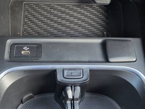 Certified 2024 Mercedes-Benz GLB 250 4MATIC image 21