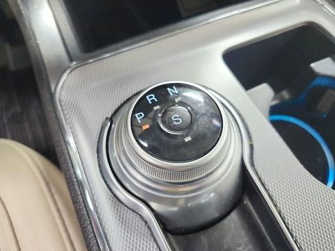 Used 2021 Ford Edge Titanium FWD image 26