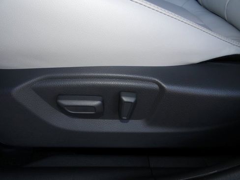 New 2025 Mitsubishi Eclipse Cross SE image 18