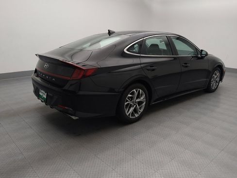 Used 2022 Hyundai Sonata SEL w/ Preferred Accessory Package FWD image 10