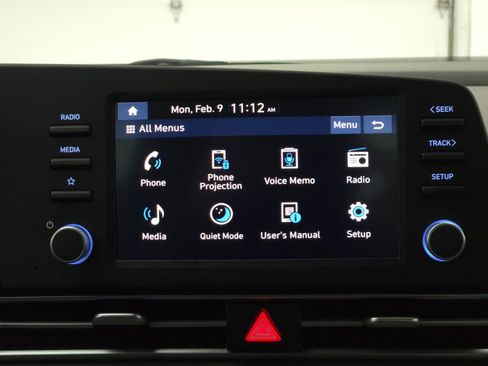 Used 2025 Hyundai Elantra SE image 22