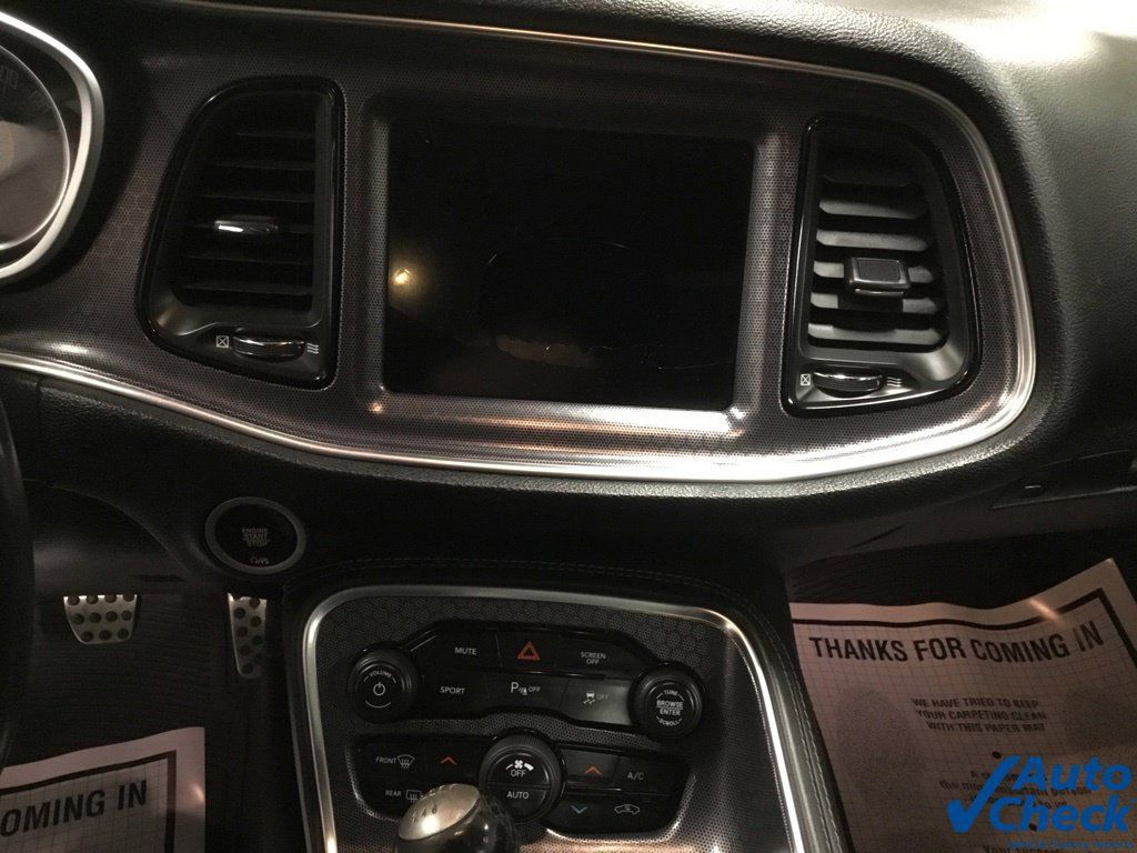 Used 2017 Dodge Challenger R/T Plus RWD image 40