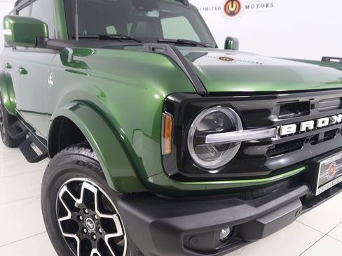 Used 2024 Ford Bronco Outer Banks image 16