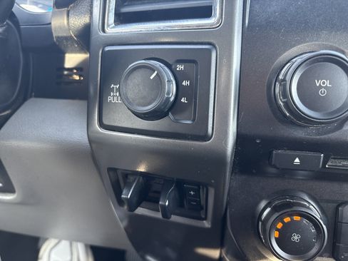 Used 2017 Ford F250 XLT w/ XLT Value Package image 26