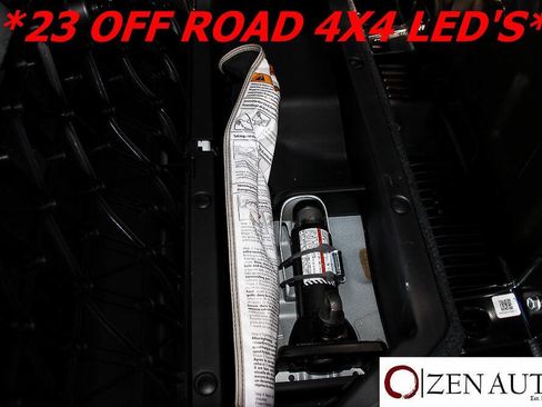 Used 2023 Toyota Tacoma TRD Off-Road image 41