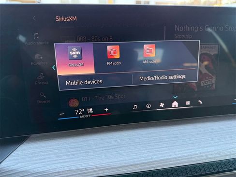 Certified 2025 BMW 330i xDrive Sedan w/ Premium Package image 23