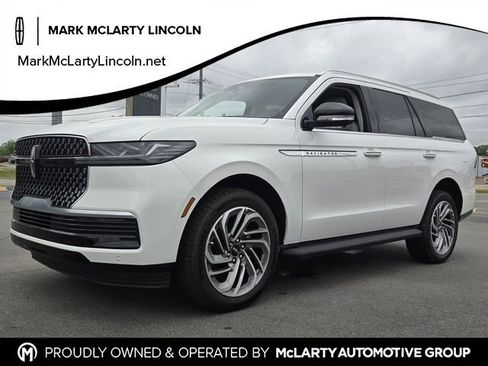 New 2026 Lincoln Navigator Premiere AWD/4WD image 1