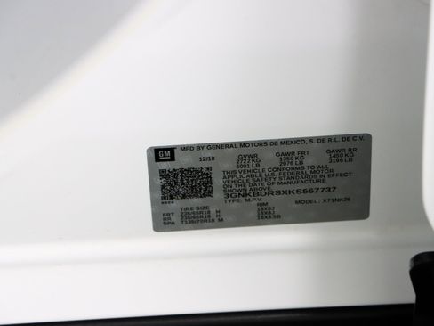 Used 2019 Chevrolet Blazer LT w/ Sound & Technology Package FWD image 34