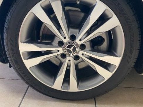 Used 2018 Mercedes-Benz C 300 Sedan w/ Multimedia Package image 32