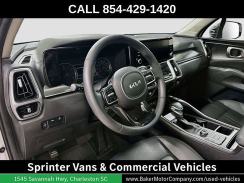 Used 2023 Kia Sorento S w/ Panoramic Sunroof Package FWD image 4