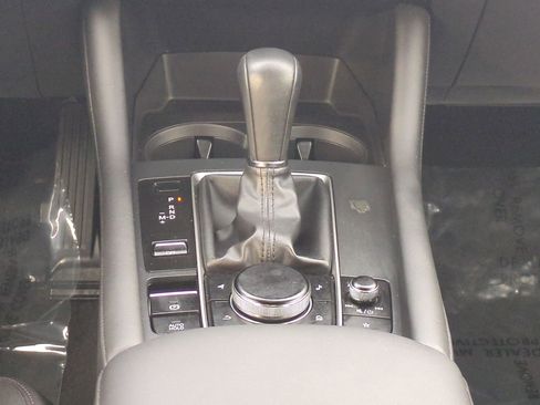 Used 2021 MAZDA MAZDA3 s image 18