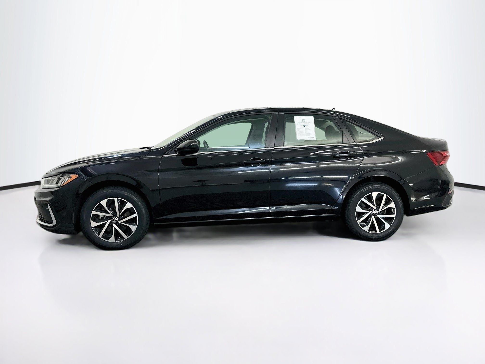 Used 2025 Volkswagen Jetta S FWD image 4