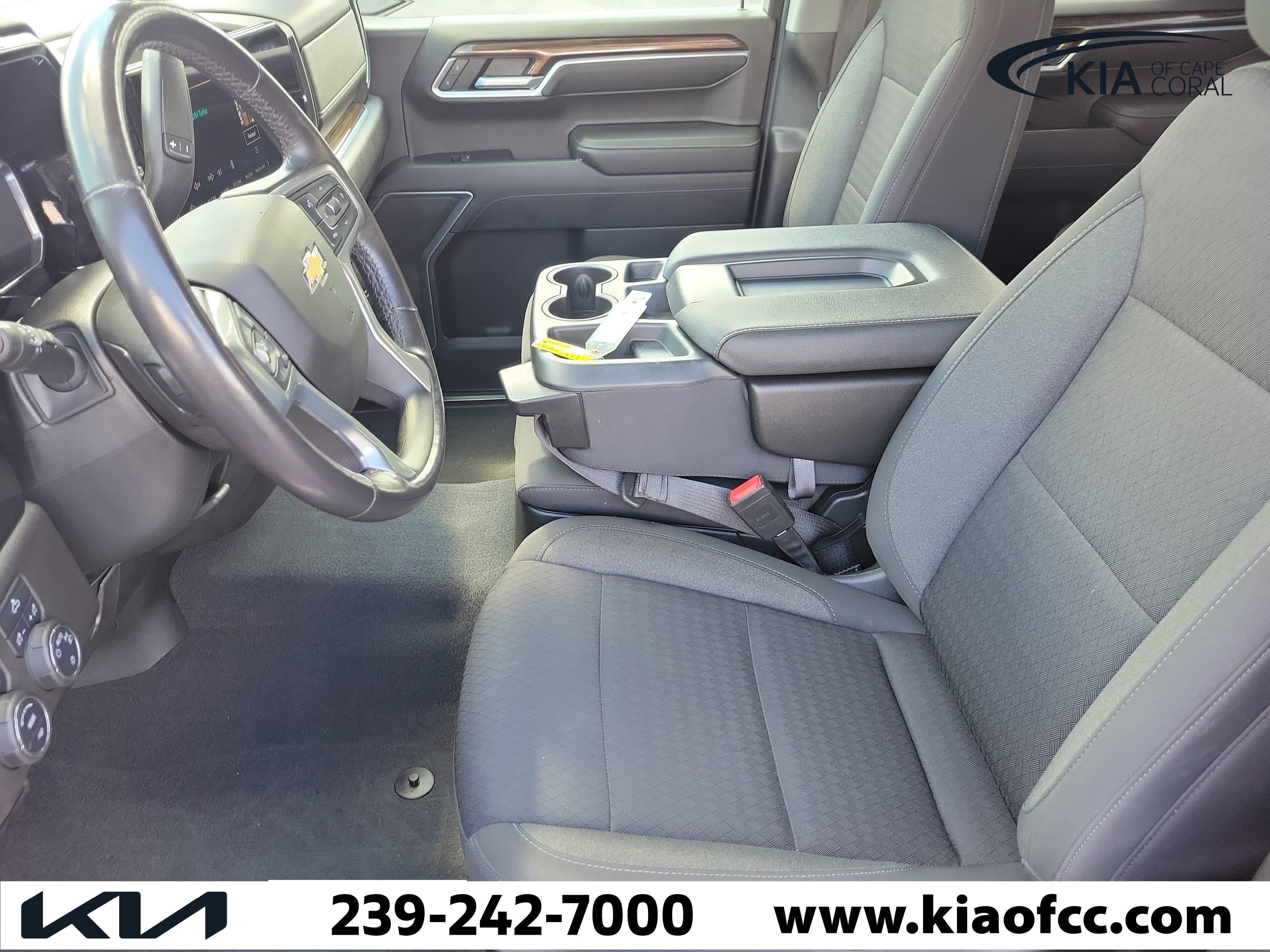 Used 2022 Chevrolet Silverado 1500 LT AWD/4WD image 20