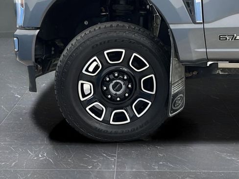 Used 2024 Ford F350 Platinum image 43