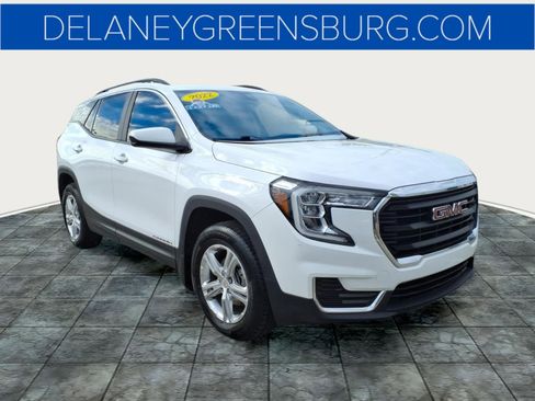 Used 2022 GMC Terrain SLE w/ Driver Convenience Package AWD/4WD image 1