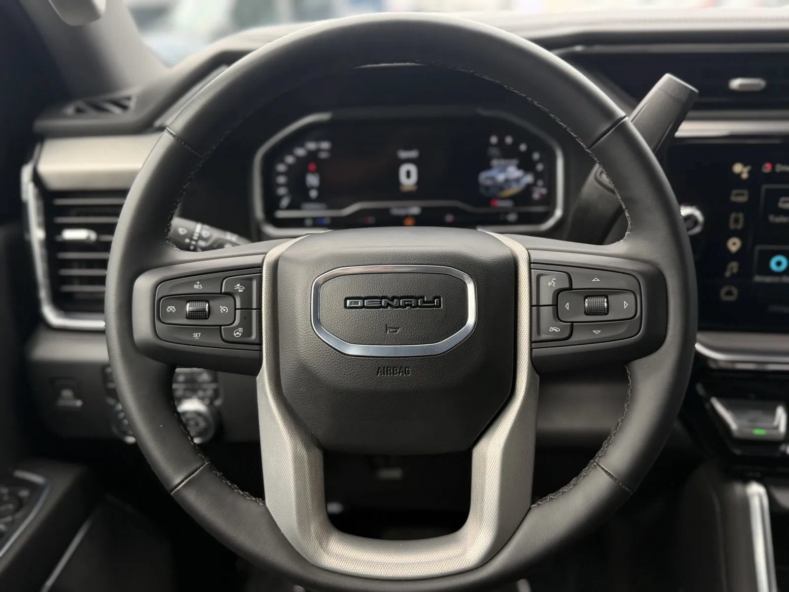 Used 2024 GMC Sierra 2500 Denali w/ Denali Reserve Package AWD/4WD image 21