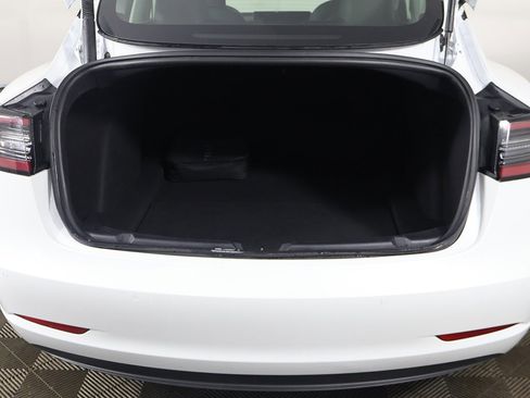 Used 2022 Tesla Model 3 Standard Range image 20