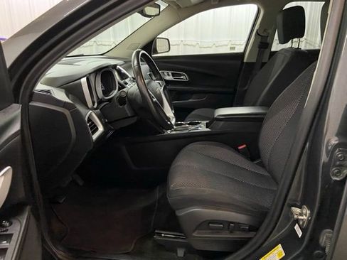Used 2017 Chevrolet Equinox LT w/ Convenience Package image 29