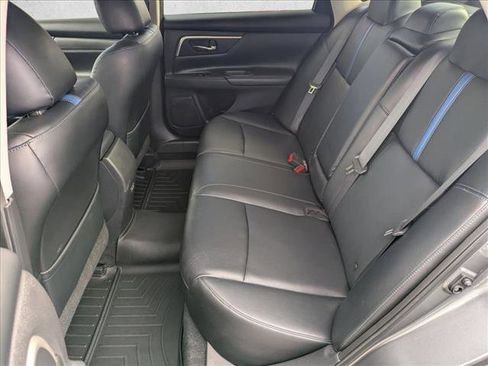 Used 2018 Nissan Altima 2.5 SR w/ SR Special Edition image 17