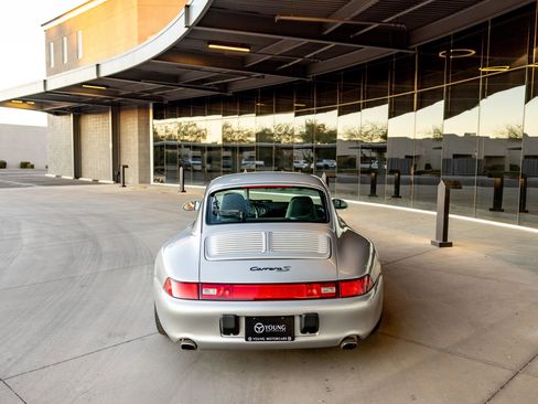 Used 1998 Porsche 911 Carrera S image 33
