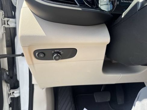 Used 2023 Buick Envision Essence FWD image 17
