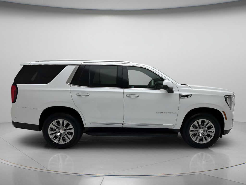 Used 2025 GMC Yukon Denali AWD/4WD image 4
