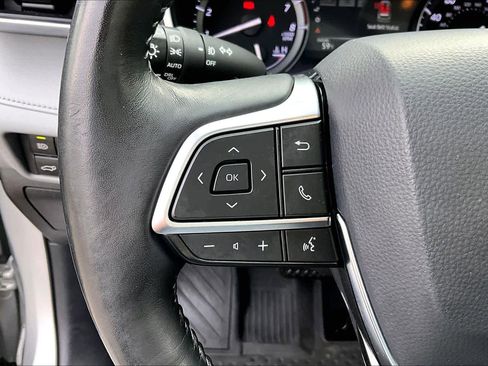 Used 2020 Toyota Highlander Platinum AWD/4WD image 23
