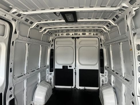 Used 2025 RAM ProMaster 2500 w/ Convenience Group FWD image 26