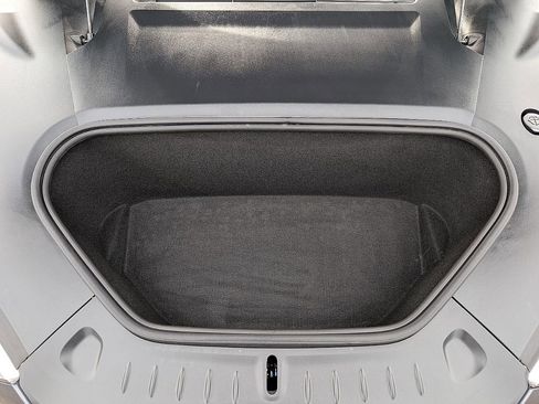 Used 2021 Tesla Model S Plaid image 13