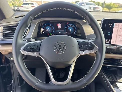 Used 2026 Volkswagen Atlas Cross Sport SE FWD image 17