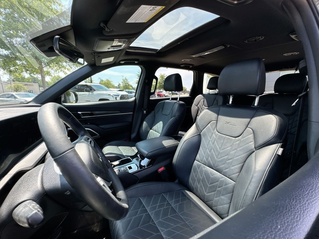 Used 2023 Kia Telluride EX X-Line AWD/4WD image 10