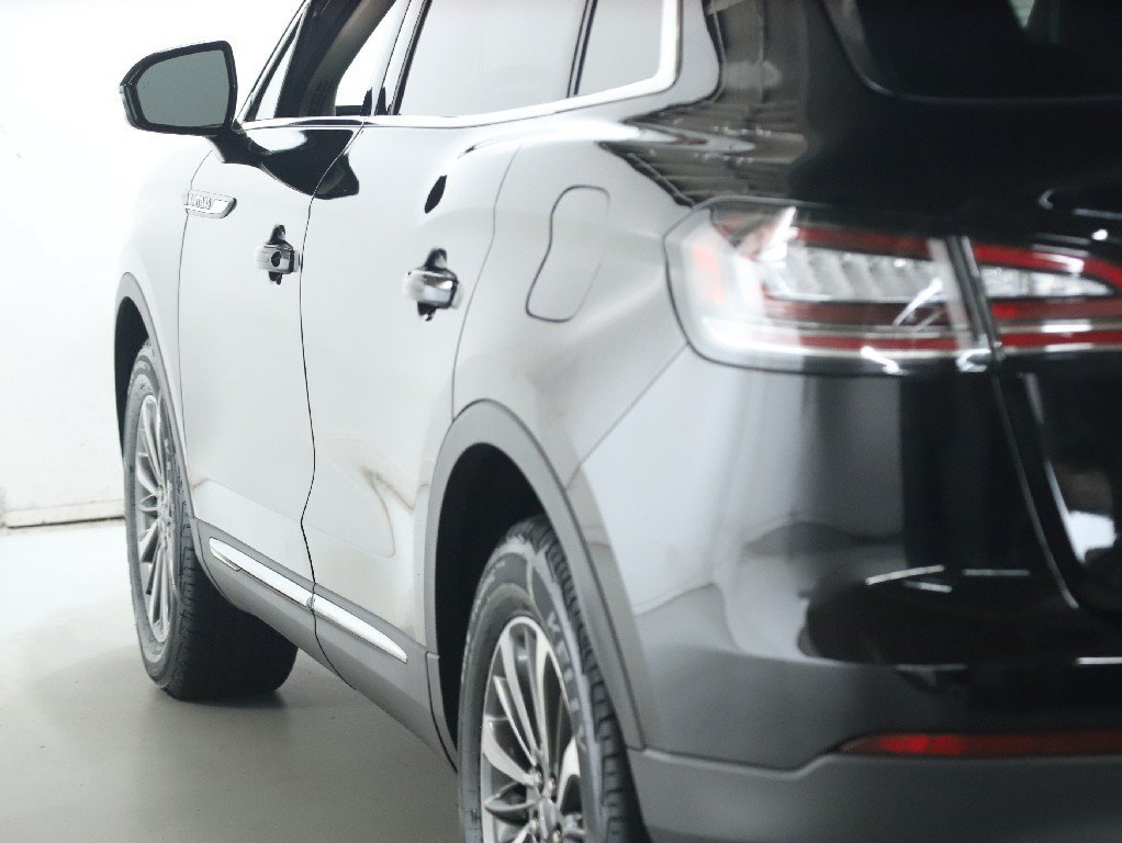Certified 2023 Lincoln Nautilus AWD w/ Premium Package image 42